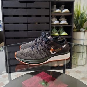 Nike Flyknit racer II